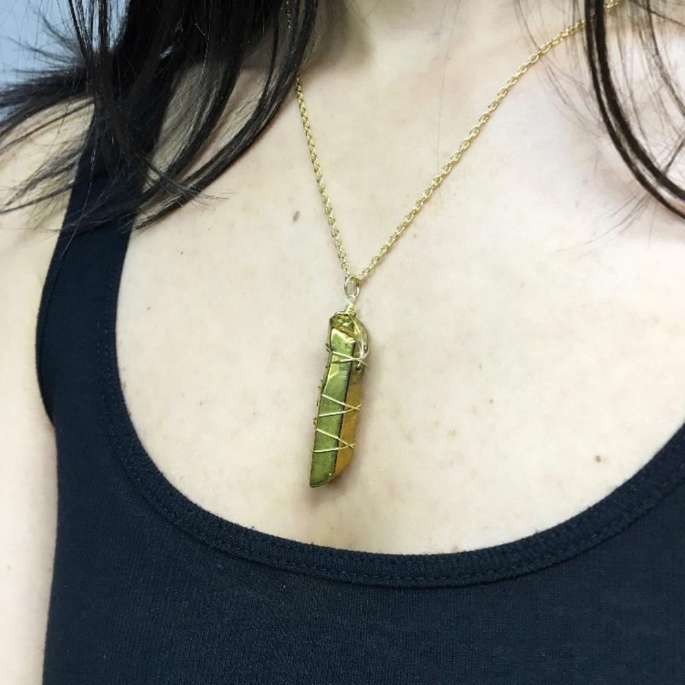 KATY GINGER DESIGNS Quartz Necklace